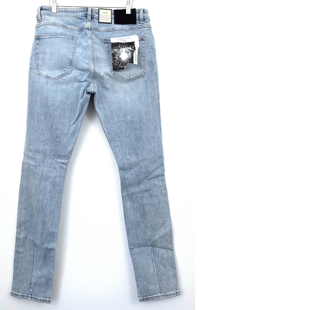 NWT NEUW Iggy Skinny Tapered 33 x 32 Distressed Jeans Light Wash Button Fly